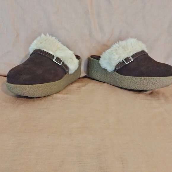 Yellow Box shoes/Clog Women upper Leather, Fur Trim CHOW 8 M NWOB - Picture 6 of 9